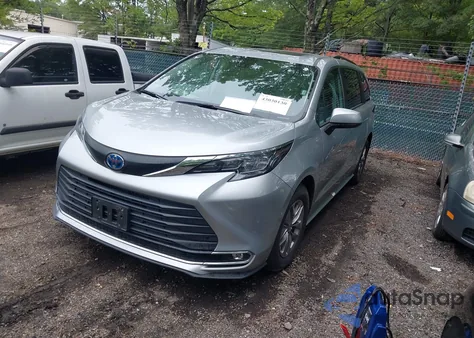 2024 Toyota Sienna Xle from USA, damaged, VIN 5TDYRKEC7RS205106